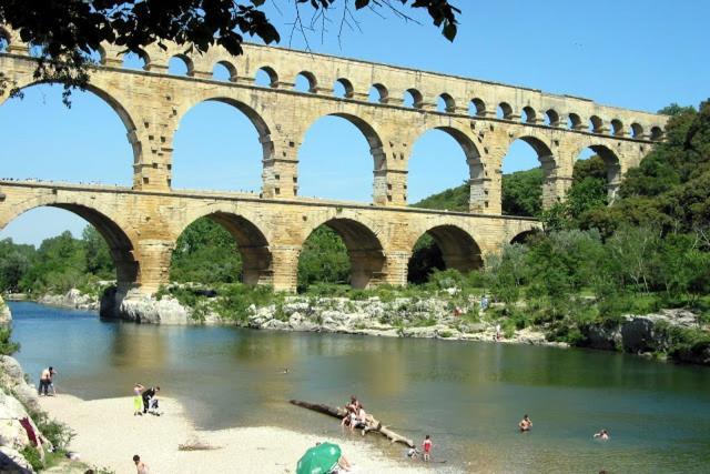 مبيت وإفطار Nimes En Garrigues المظهر الخارجي الصورة